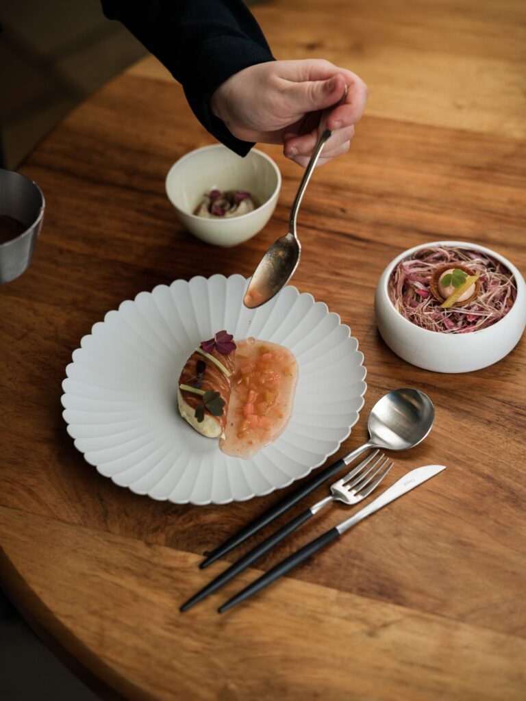 Dessert nappé à la cuillère, restaurant du Verbois