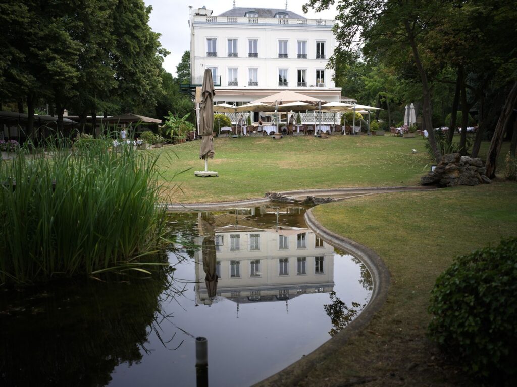 La demeure de La Vieille Fontaine vue depuis le parc, Maisons-Laffitte